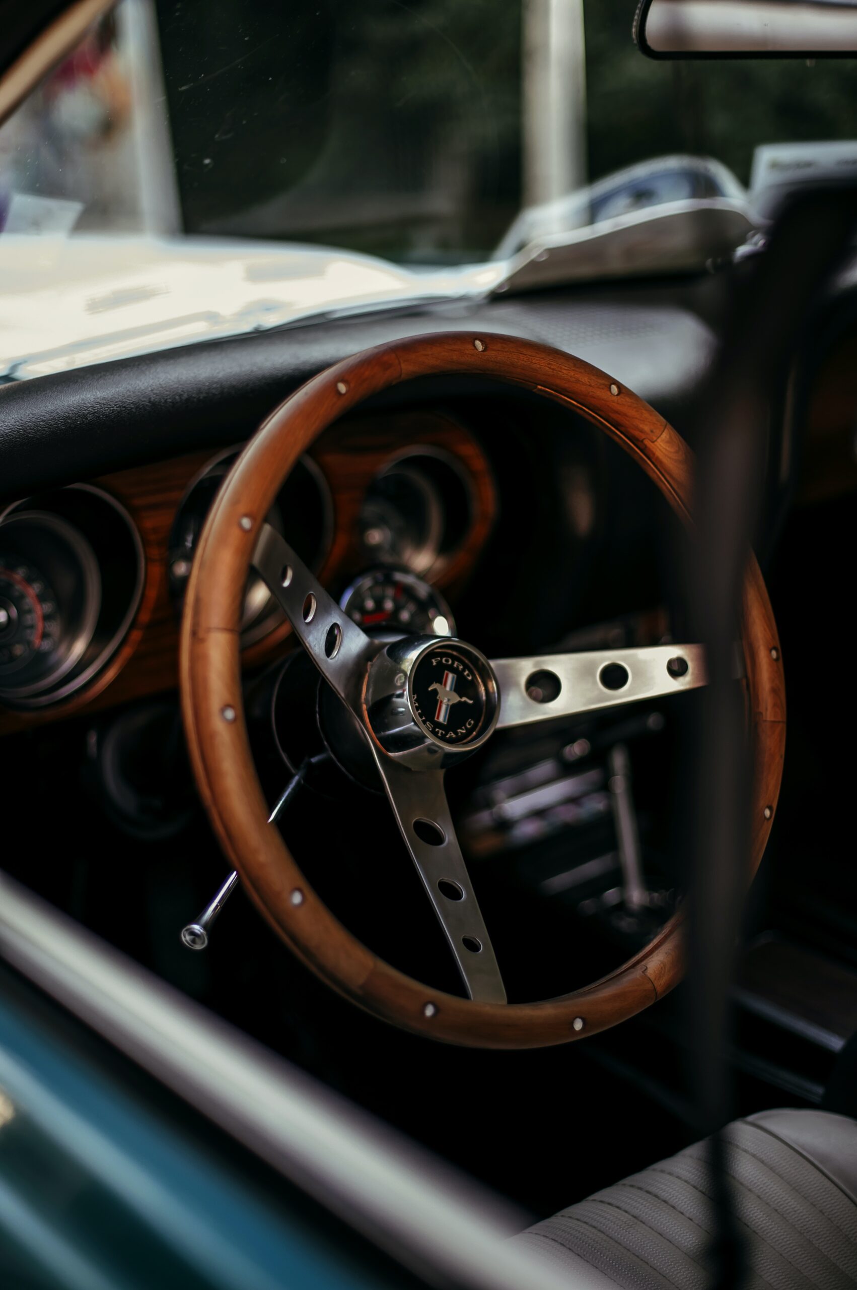M-R Classic Automobile-Home-5